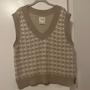 Abercrombie sweater vest. Size large.